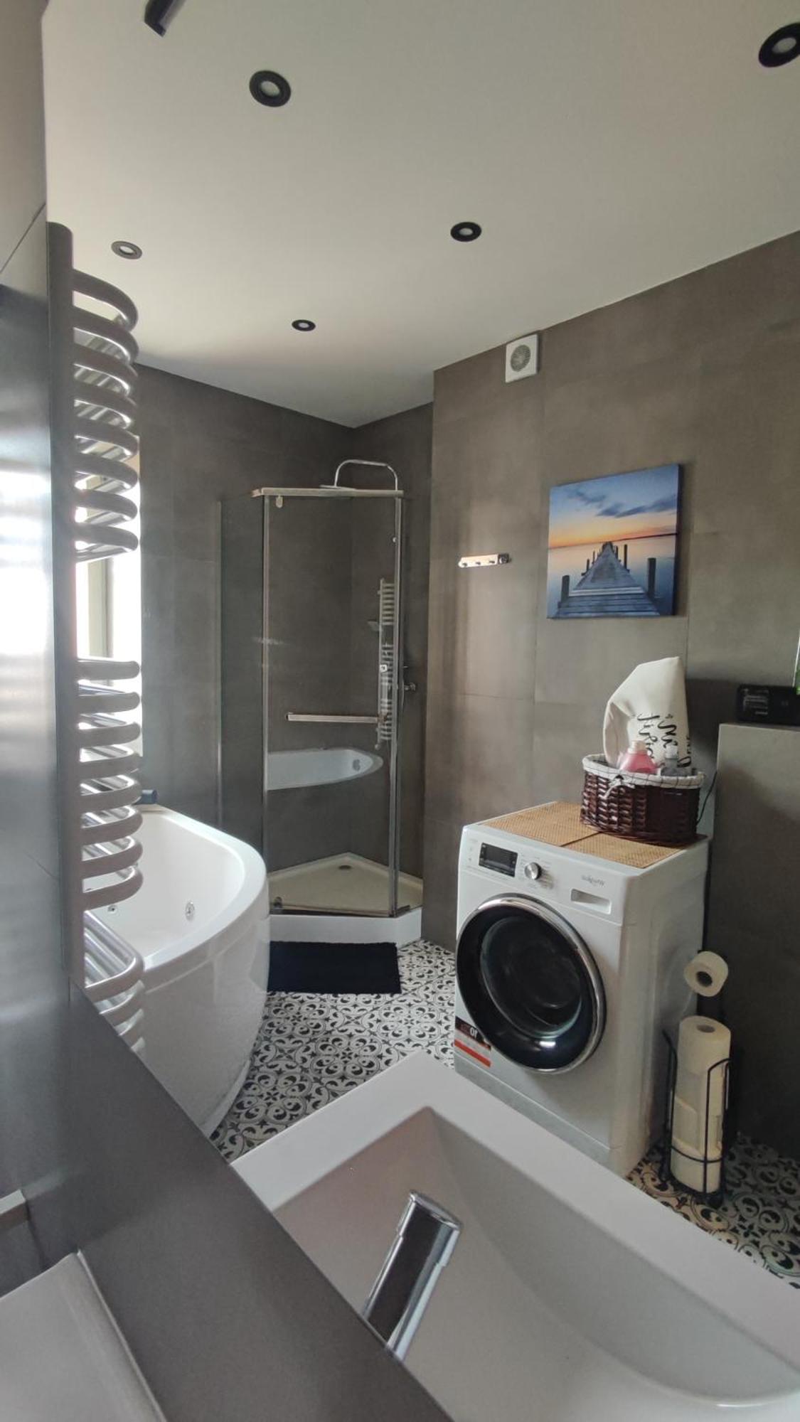 Apartament Z Jacuzzi هيل المظهر الخارجي الصورة